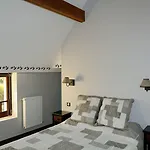 La Ferme Aux Charmes Bed & Breakfast 3*