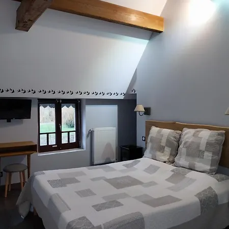La Ferme Aux Charmes Solre-le-Château