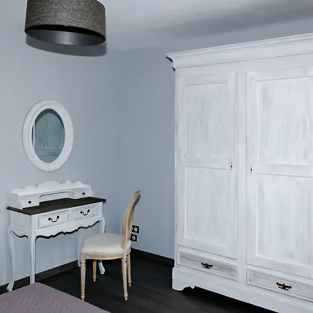 La Ferme Aux Charmes 3*