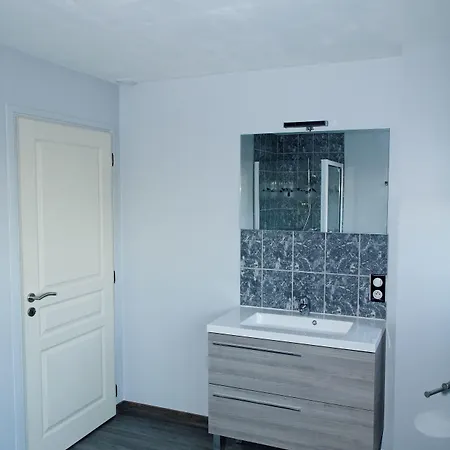 住宿加早餐酒店 La Ferme Aux Charmes