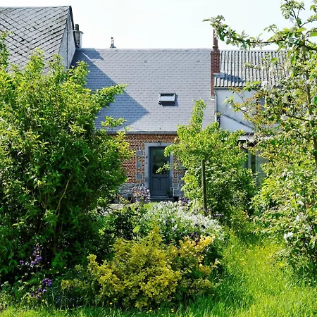 La Ferme Aux Charmes 住宿加早餐酒店 3*