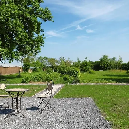 فندق مبيت وإفطار La Ferme Aux Charmes