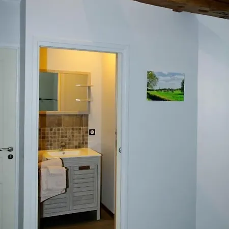 فندق مبيت وإفطار La Ferme Aux Charmes 3*